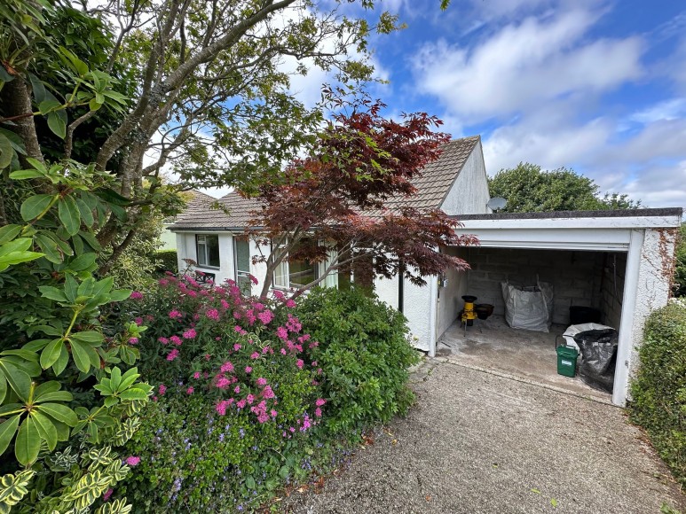 Penvale Crescent, Penryn, TR10
