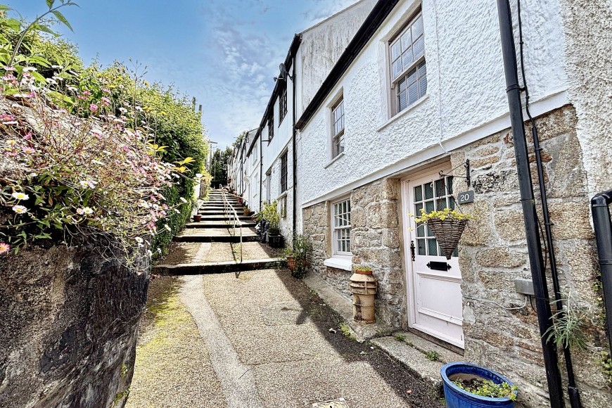 Mutton Row, Penryn, TR10