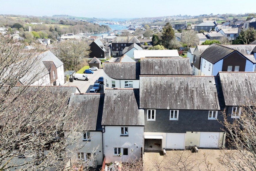 Calver Close, Penryn, TR10