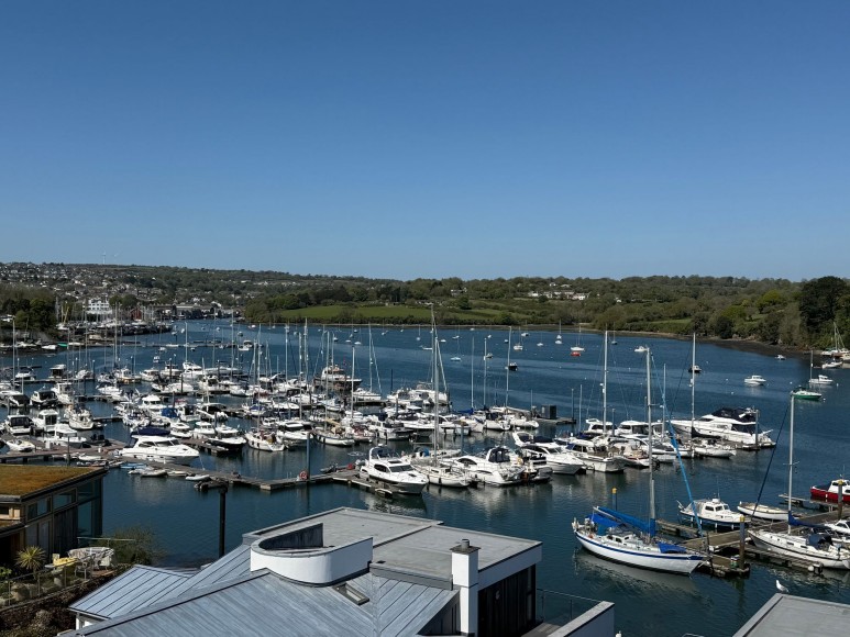 North Parade, Falmouth, TR11