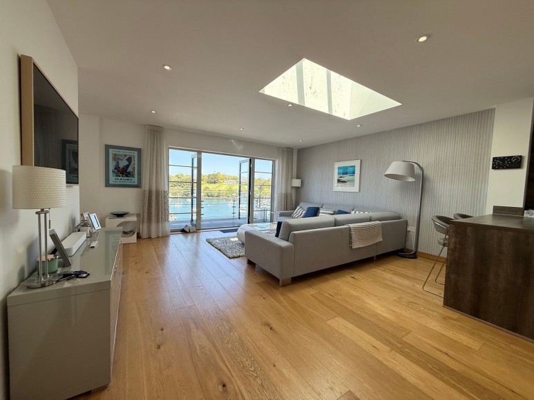 North Parade, Falmouth, TR11
