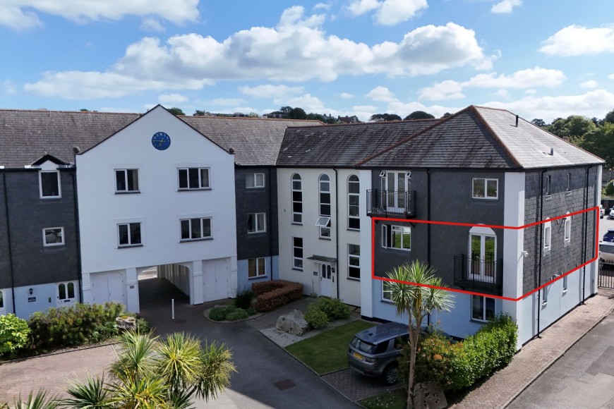 Campbeltown Way, Falmouth, TR11