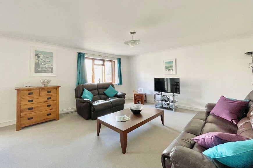 Campbeltown Way, Falmouth, TR11