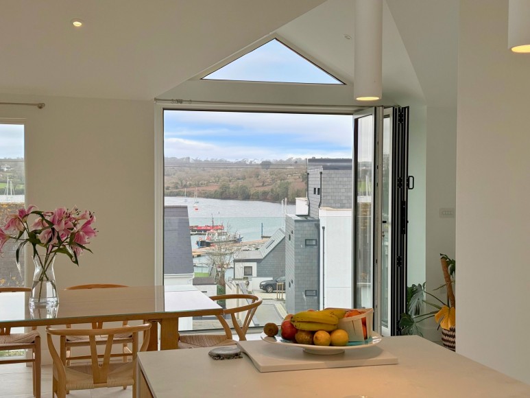 North Parade, Falmouth, TR11