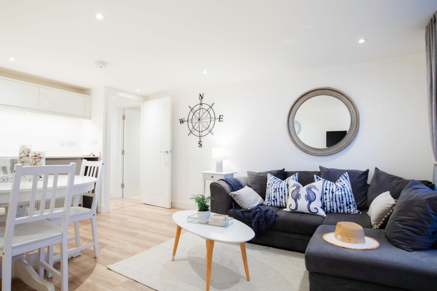 Gyllyngvase Road, Anchorage Apartments Gyllyngvase Road, TR11