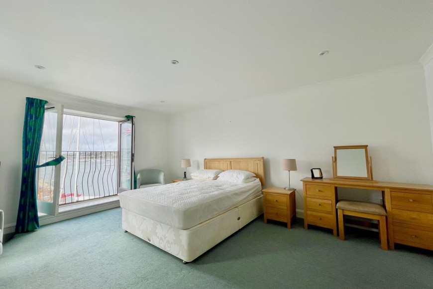 Challenger Quay, Falmouth, TR11
