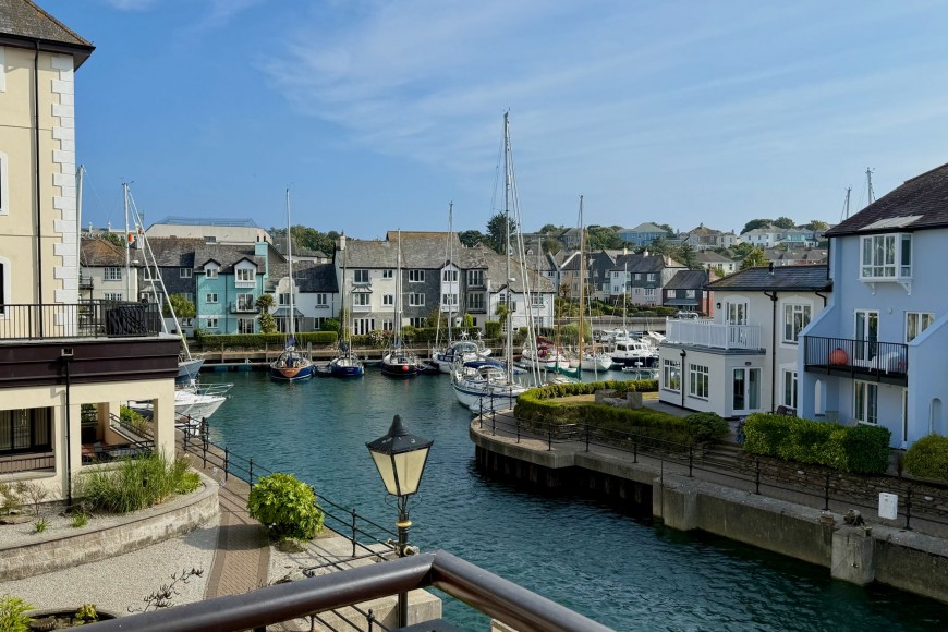 Challenger Quay, Falmouth, TR11