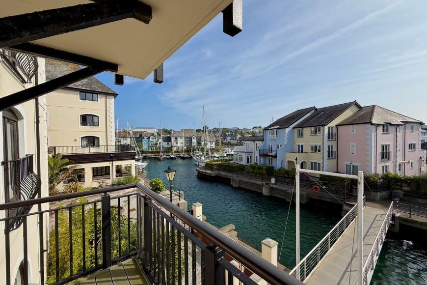 Challenger Quay, Falmouth, TR11