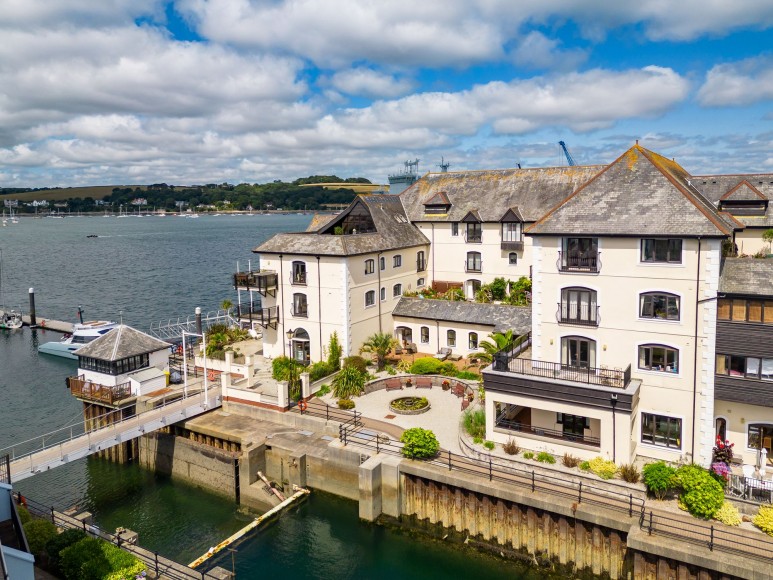 Challenger Quay, Falmouth, TR11