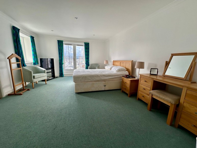 Challenger Quay, Falmouth, TR11