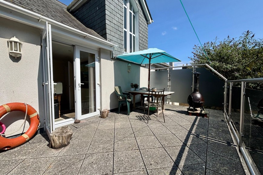 Gyllyng Street, Falmouth, TR11