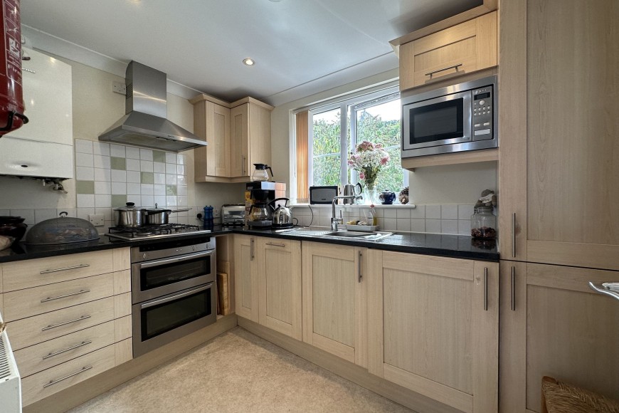 Gyllyng Street, Falmouth, TR11