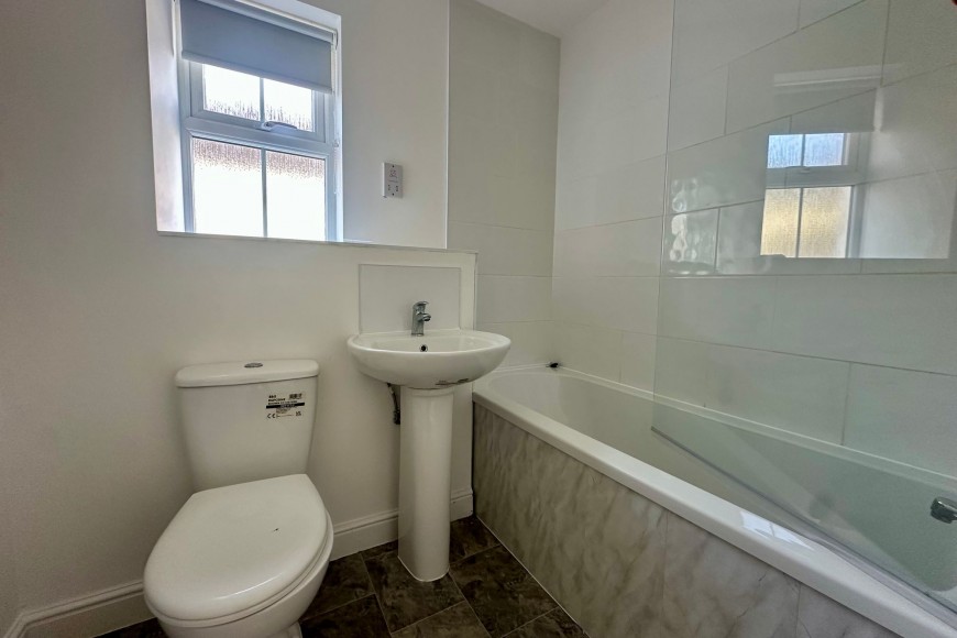 Round Ring Gardens, Penryn, TR10