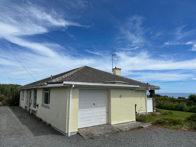 Penwartha, Coverack, TR12