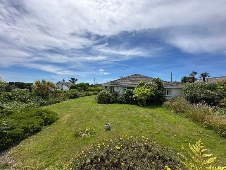 Penwartha, Coverack, TR12