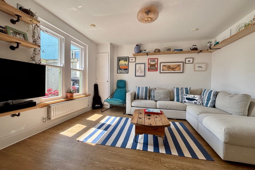 Waterloo Road, Falmouth, TR11
