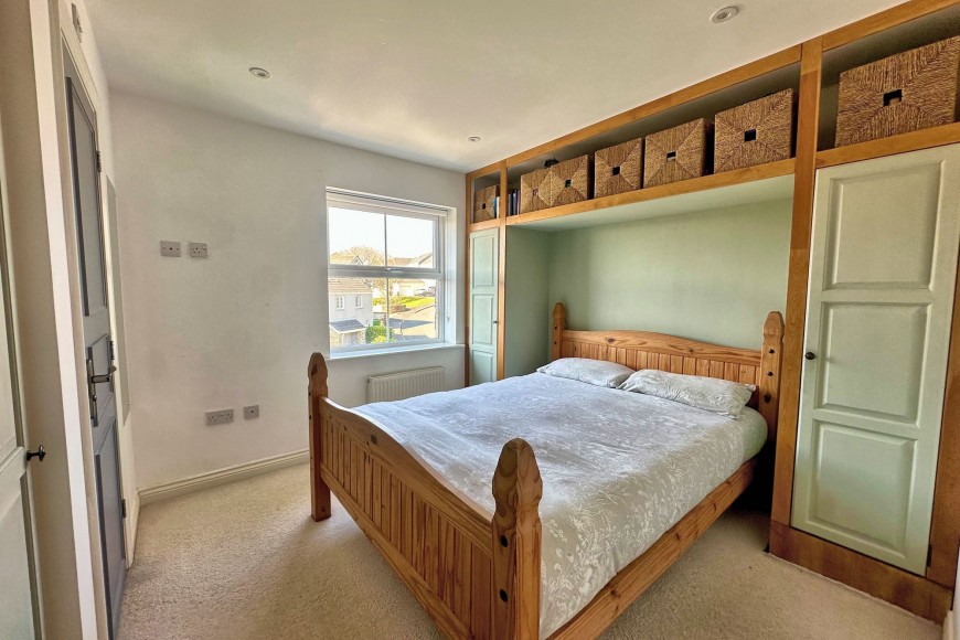 Round Ring Gardens, Penryn, TR10