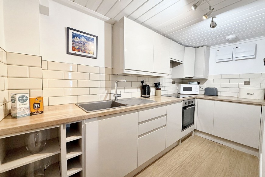 60 High Street, Falmouth, TR11