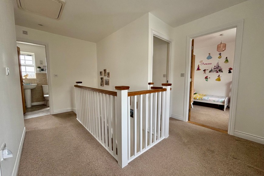 Round Ring Gardens, Penryn, TR10