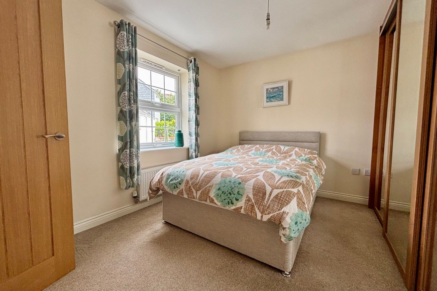 Round Ring Gardens, Penryn, TR10