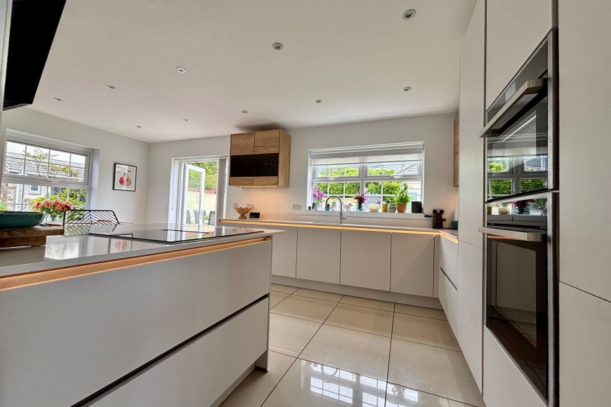 Round Ring Gardens, Penryn, TR10