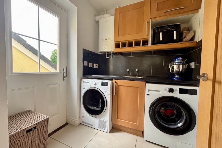 Round Ring Gardens, Penryn, TR10