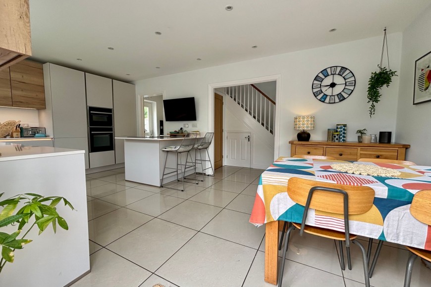 Round Ring Gardens, Penryn, TR10