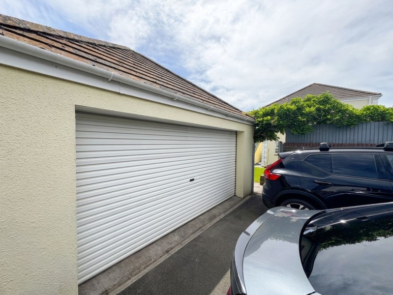 Round Ring Gardens, Penryn, TR10