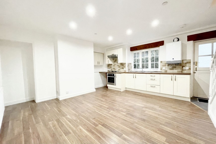 Commercial Road, Penryn, TR10