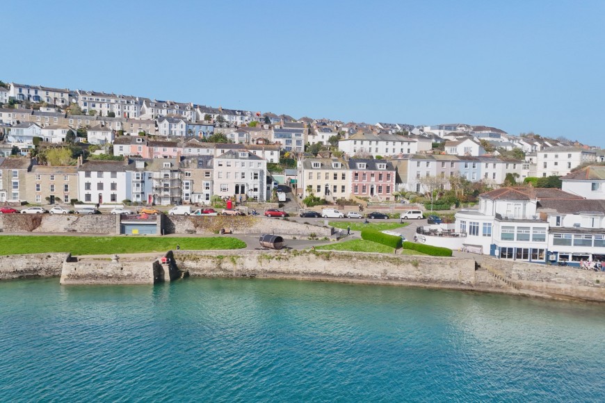 Stratton Place, Falmouth, TR11