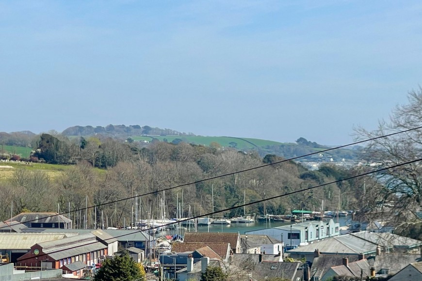 Calver Close, Penryn, TR10