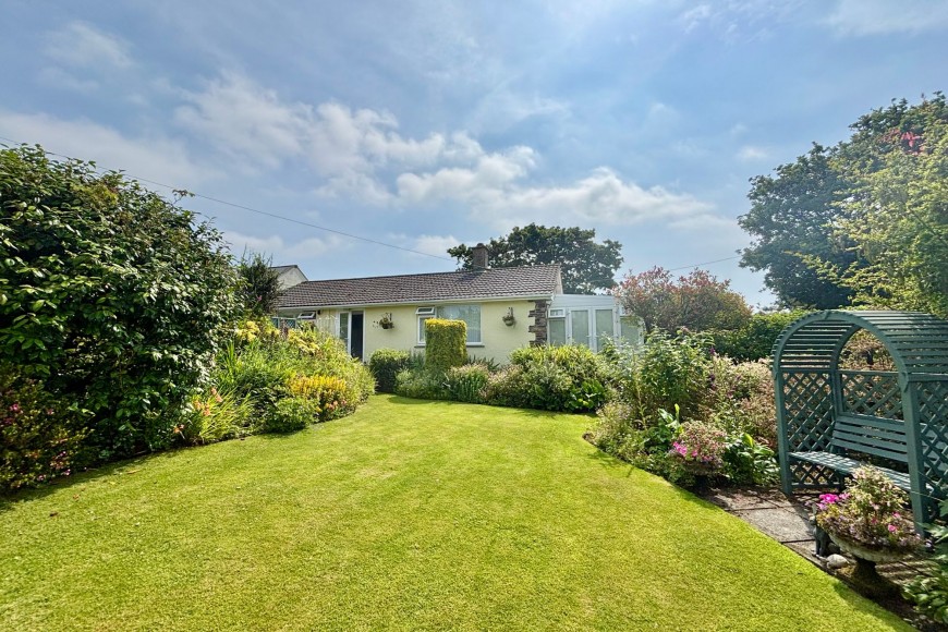 Passage Hill, Mylor, TR11