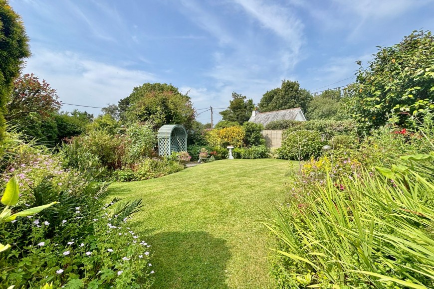 Passage Hill, Mylor, TR11