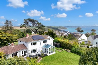 Maenporth Road, Maenporth, TR11