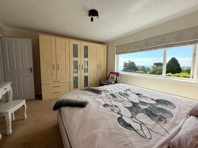 Maenporth Road, Maenporth, TR11
