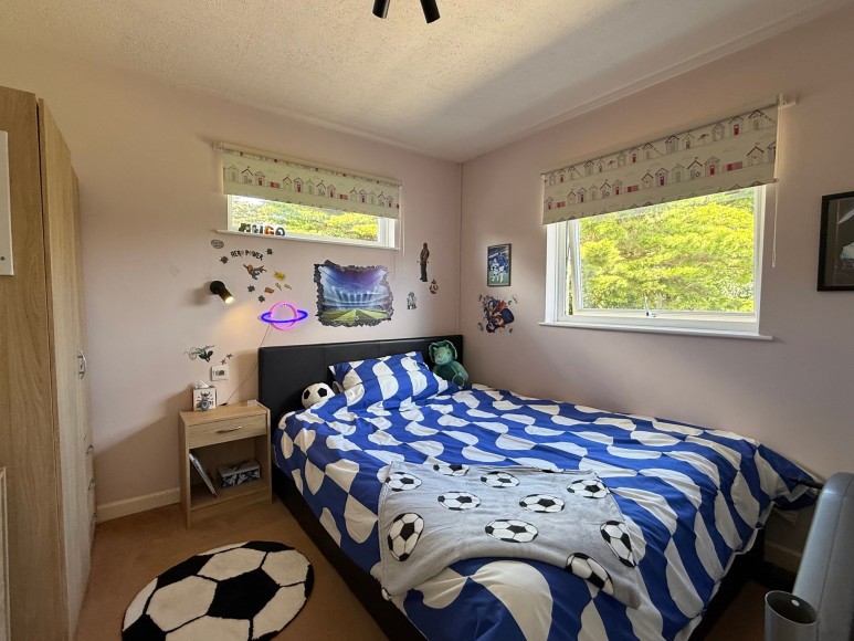 Maenporth Road, Maenporth, TR11