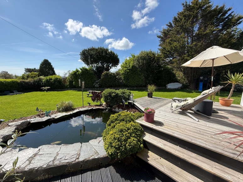 Maenporth Road, Maenporth, TR11