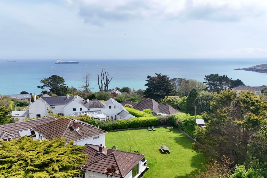 Maenporth Road, Maenporth, TR11