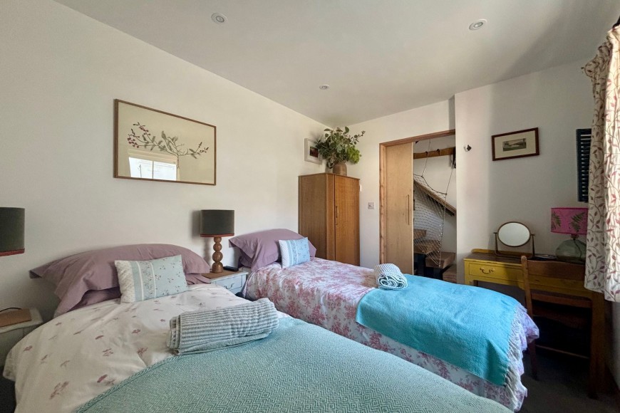 St. Gluvias Street, Penryn, TR10