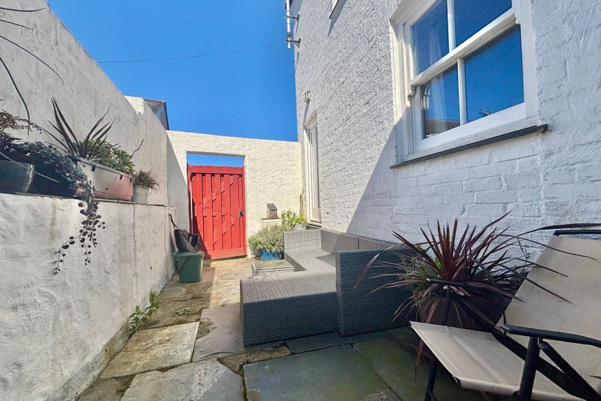 St. Gluvias Street, Penryn, TR10