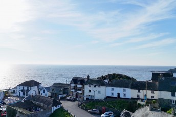 Sunny Corner, Coverack, TR12