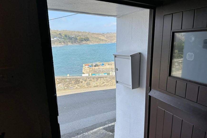 Sunny Corner, Coverack, TR12