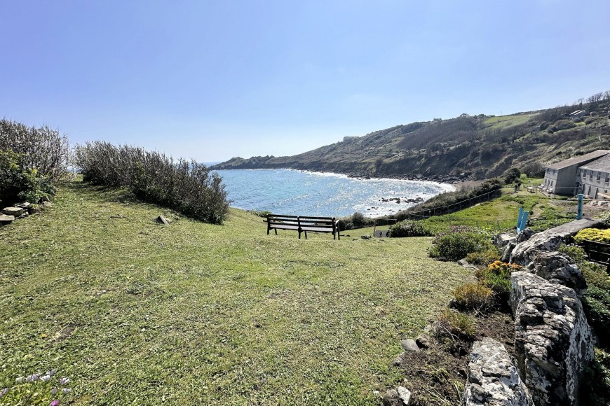 Sunny Corner, Coverack, TR12