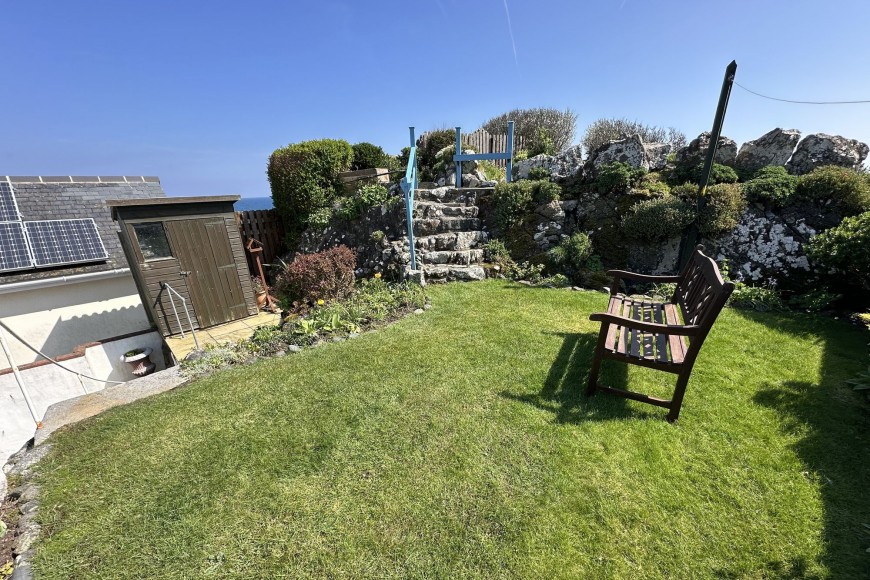 Sunny Corner, Coverack, TR12