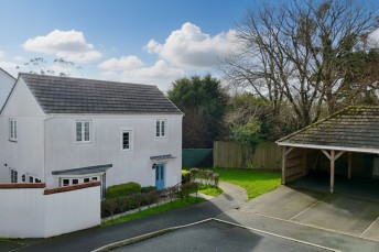 Round Ring Gardens, Penryn, TR10