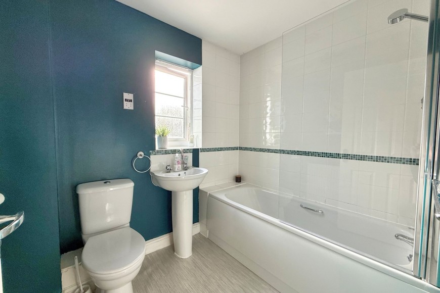 Round Ring Gardens, Penryn, TR10