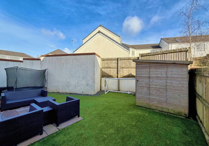 Round Ring Gardens, Penryn, TR10