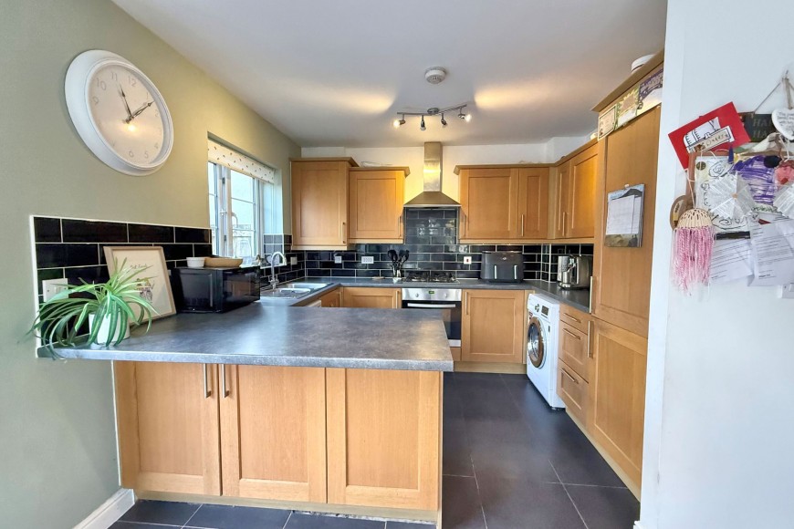 Round Ring Gardens, Penryn, TR10