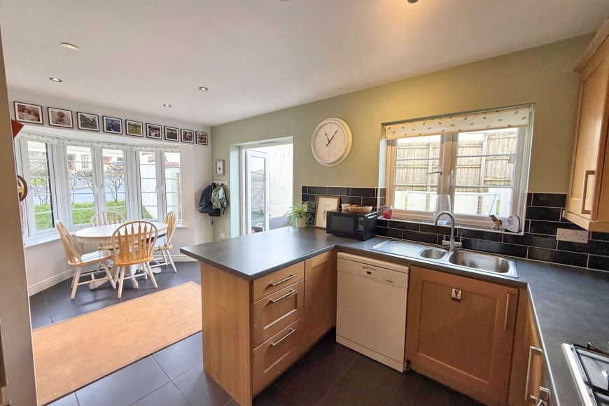 Round Ring Gardens, Penryn, TR10