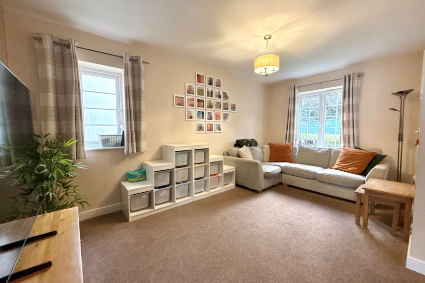 Round Ring Gardens, Penryn, TR10